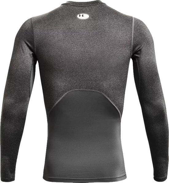 Achterkant van een grijs, getailleerd Under Armour sportshirt met donkergrijze panelen.