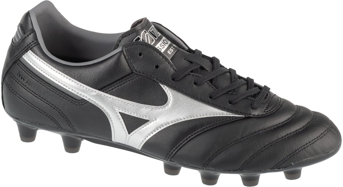 Zwarte Mizuno Morelia II Pro FG voetbalschoenen voor mannen, maat 44,5, van grof leder met zilveren accenten.