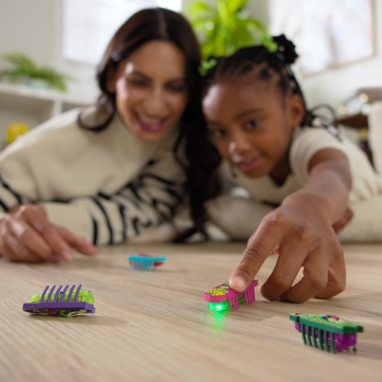 HEX BOTS nano 5 Pack, 4 nano Bots met extra Flash nano, sensorisch speelgoed voor kinderen en katten met trillingstechnologie, insecten- en minirobotspeelgoed