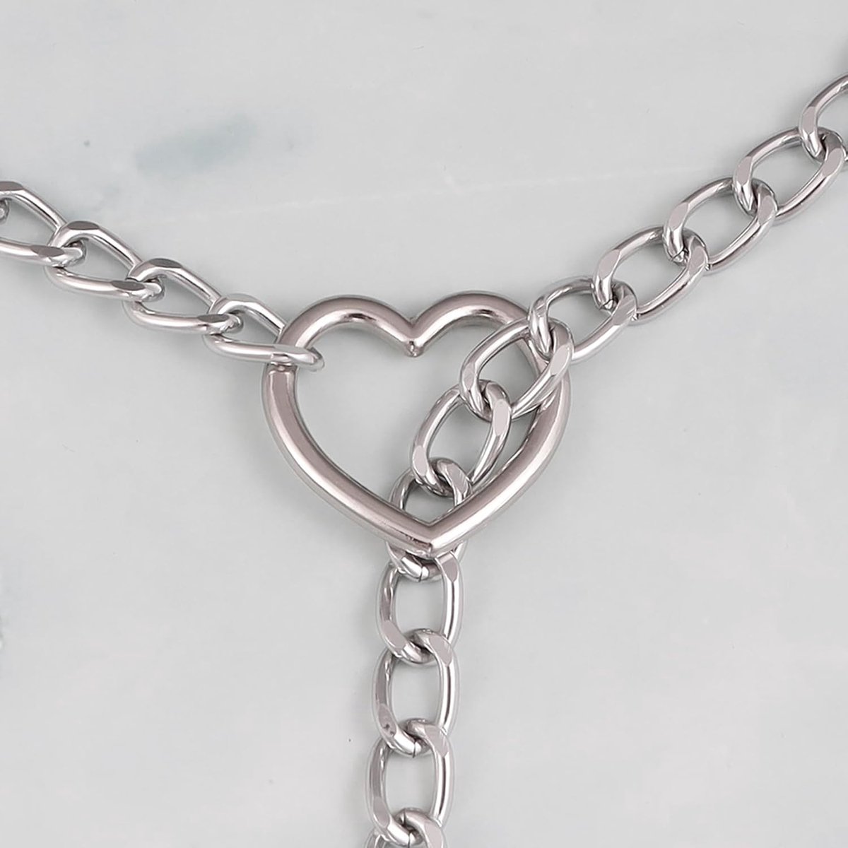 Gothic en alternatieve chokers – punk rock metal steampunk