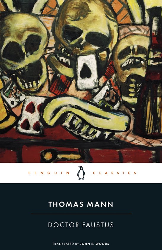 De kaft van Thomas Manns 'Doctor Faustus' toont een schilderij met drie schedels, speelkaarten en gele en rode tinten.