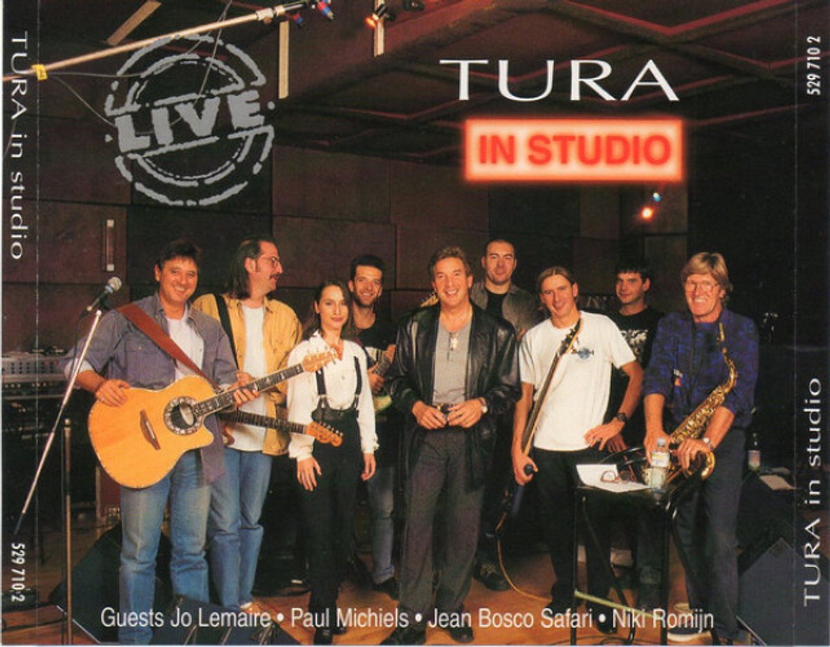 Tura In Studio