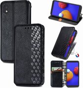 Voor Samsung Galaxy A01 Core Cubic Grid Pressed Horizontal Flip Magnetic PU Leather Case met houder & kaartsleuven & portemonnee (zwart)