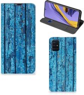 Geschikt voor Samsung Galaxy A51 Book Wallet Case Blauw Wood