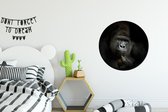 WallCircle - Muurstickers - Behangcirkel - Gorilla - Aap - Dieren - Zwart wit - 50x50 cm - Muurcirkel - Zelfklevend - Ronde Behangsticker