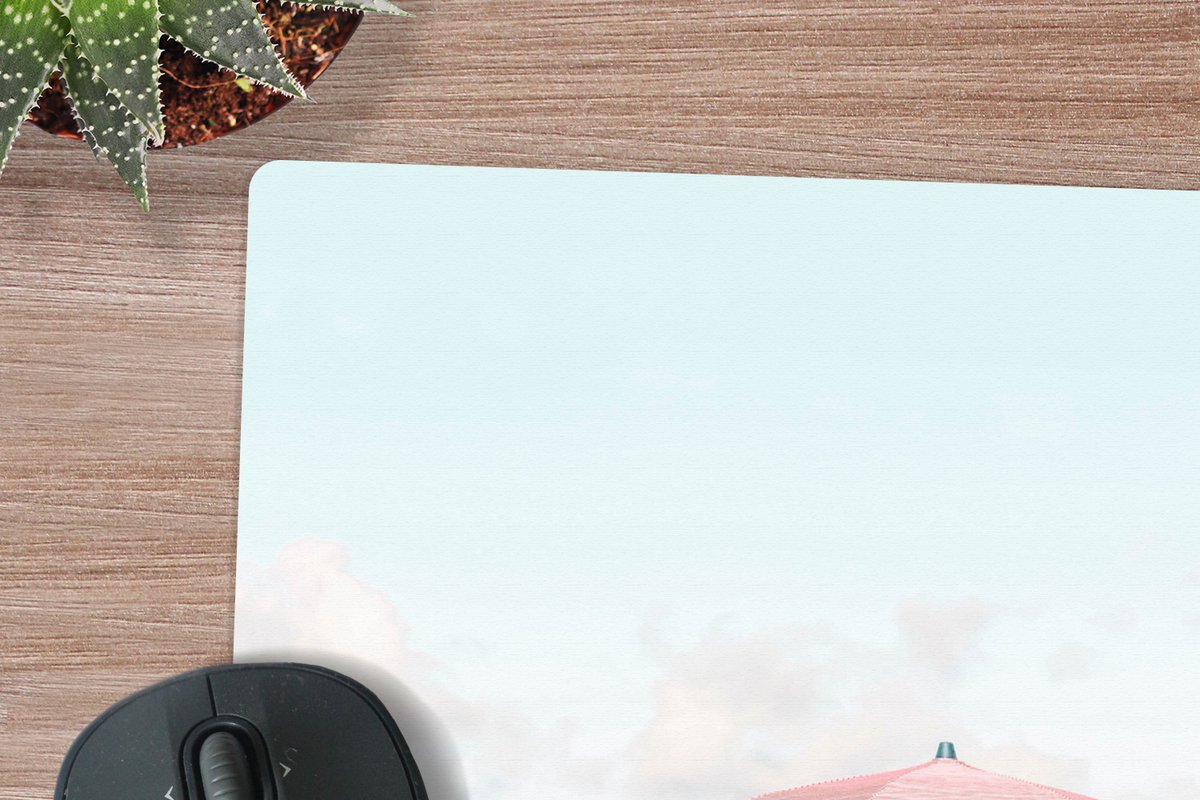 Muismat XXL 60x60 cm - Bureau onderlegger - Bureau mat Parasol - Strand - Zee - Wolken - Bureaumat - Gaming mousepad xl - Bureaulegger groot - Computer deskmat