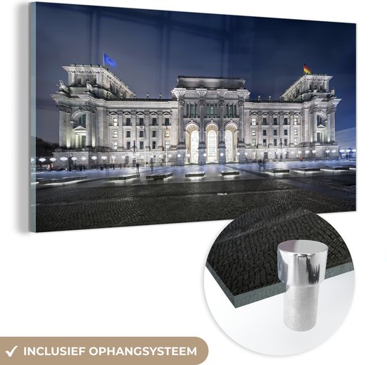 MuchoWow® Glasschilderij 160x80 cm - Schilderij acrylglas - Het Rijksdag gebouw in Berlijn verlicht in de nacht - Foto op glas - Schilderijen