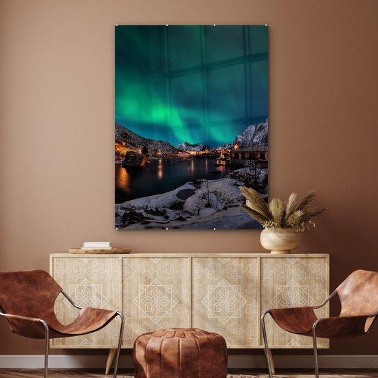 MuchoWow® Peinture sur verre 90x120 cm - Peinture sur verre acrylique - Aurores boréales - Islande - Neige - Village - Vert - Montagnes - Photo sur verre - Peintures