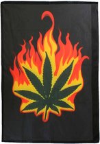 Burning Leaf Brandend Marihuana Wietblad Flag Vlag Zwart/Groen/Rood/Oranje