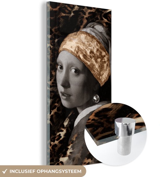 MuchoWow® Glasschilderij 60x120 cm - Schilderij acrylglas - Meisje met de parel - Panterprint - Bruin - Foto op glas - Schilderijen