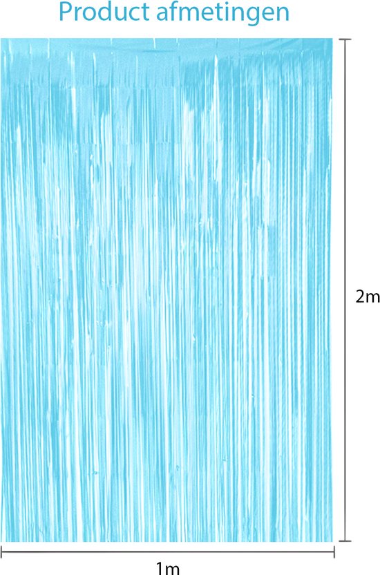 Een blauw lamellen gordijn van 2 meter hoog en 1 meter breed, gebruikt als achtergrond.