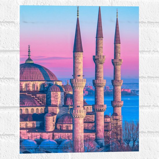 Muursticker - Sultan Ahmetmoskee in Istanbul met Roze Blauwe Lucht - 30x40 cm Foto op Muursticker