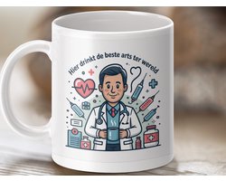 Mok Hier drinkt de beste arts ter wereld, dokter mok, cadeau voor dokter, gezondheidszorg mok, arts waardeer mok, grappige dokter mok