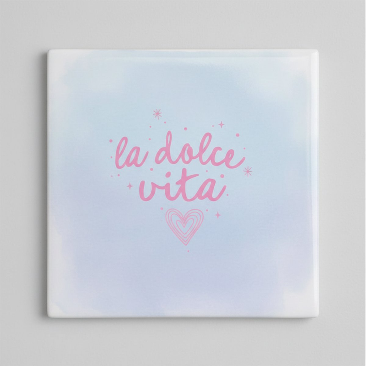 La Dolce Vita Pastel Keramische Tegel 15x15 cm – Elegante Inspirerende Quote Wanddecoratie