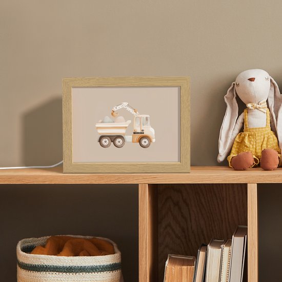Nachtlampje 20x15 cm - Kinder lampje - Kiepwagen - Auto - Beige - Tafellamp kinderkamer - Slaapkamer lamp - Bedlamp kinderen - Kinderlampje stopcontact - Wandlamp babykamer - Nachtlampjes van Merkloos — afbeelding 3