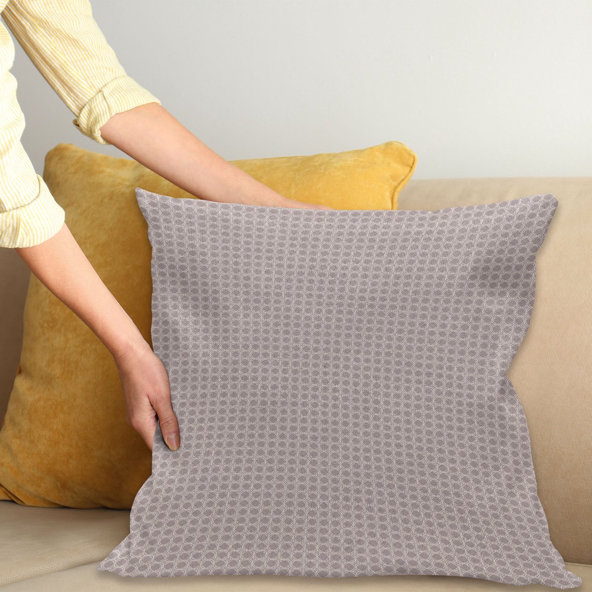ABAKUHAUS Abstrakke Geometrie Kussenhoes – 50x50 cm – dubbelzijdig bedrukt, rits – lila/grijs/eggshell Lila, Grijs en Eggshell