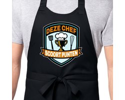 Sinterklaastip - Keukenschort Deze Chef Scoort Punten | Zwart | Sportief Cadeau voor Dames/Heren | Verstelbaar | Cadeau-idee | BBQ | Verjaardag | Jubileum | Verrassing | Grapje