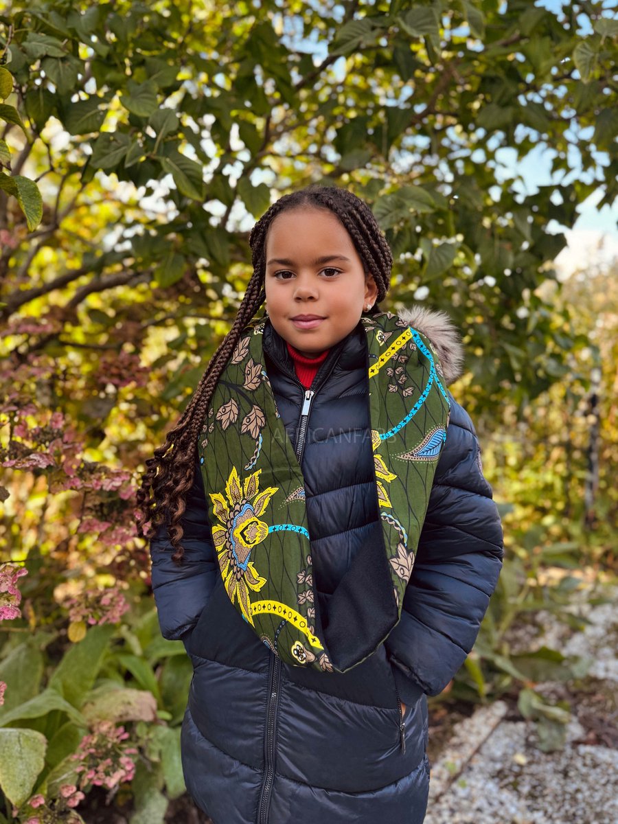Warme Winter Colsjaal voor Kinderen met Afrikaanse print Unisex - Donkergroen & Geel Botanical Flow - Winter sjaal / Fleece sjaal / Afrika print