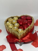 Chocolade Hart Geschenk - Giftpack - Valentijn cadeau - Ferrero Rocher Valentijn Cadeau - Valentijnsdag Geschenk - Liefde - Moederdag - Vaderdag - Verjaardag