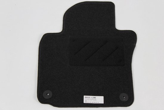 Zwarte automat met verstevigd hielstuk en een etiket 'BASIC-LINE PASSEND VOOR VW GOLF V / VI / JETTA '07-'12'.