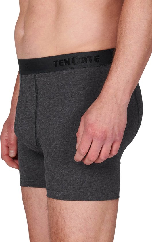 Grijze gemêleerde shorty van Ten Cate met opdruk op de band.