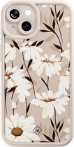 Casimoda® hoesje - Geschikt voor iPhone 14 - In Bloom - Effen telefoonhoesje met lensbescherming - TPU - Backcover - Bruin/beige