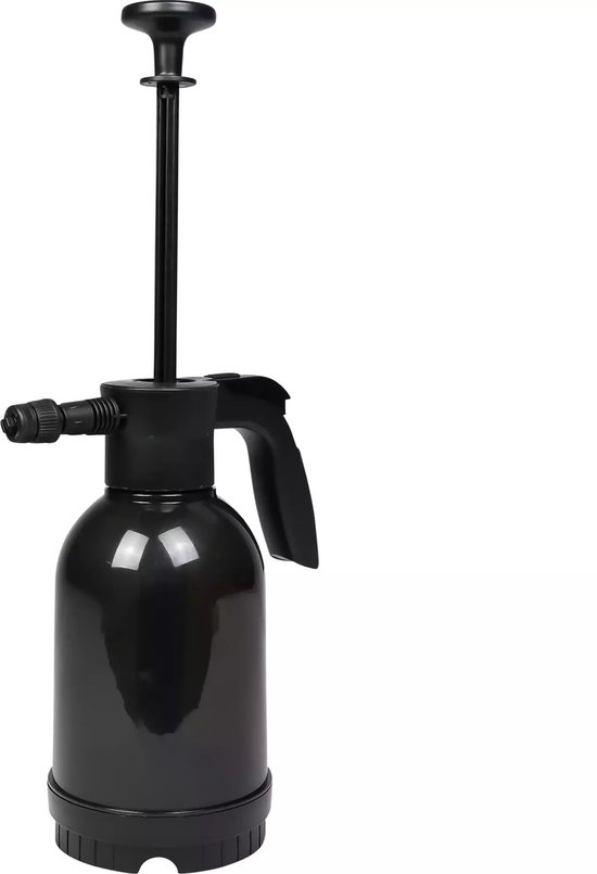 Zwarte handmatige schuimsproeier met glanzende tank, op de witte achtergrond.