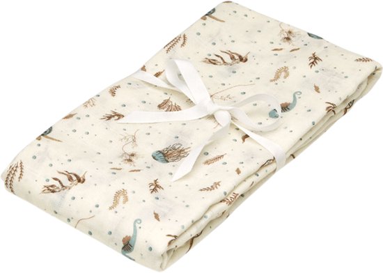 Crème hydrofiele doek met zeegroen- en bruine zeedieren en plantendessins, gestrikt met een wit lint.