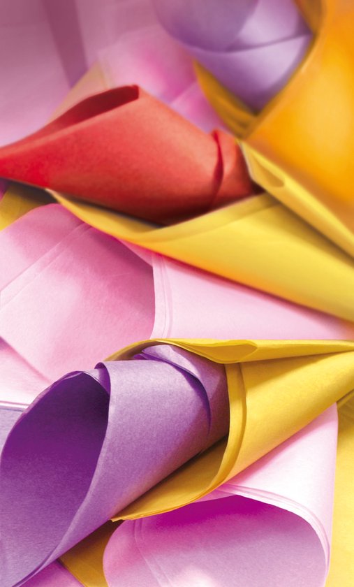 Vele rollen vloeipapier in warme kleuren zoals rood, geel, roze en paars.