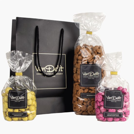 Van Delft - Cadeauset met kruidnoten (500gr), kwarktaart kers en limoncello - Kruidnoten Cadeau - Personeelsgeschenk - Sinterklaas geschenk