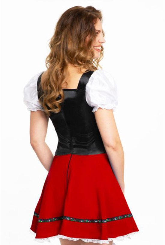 Model van achteren, draagt een rode jurk met zwart korset en witte pofmouwen.