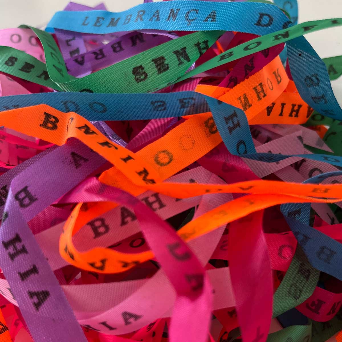 Bonfim lint - Set van 48 Bonfim Lintjes 43 cm - Mix