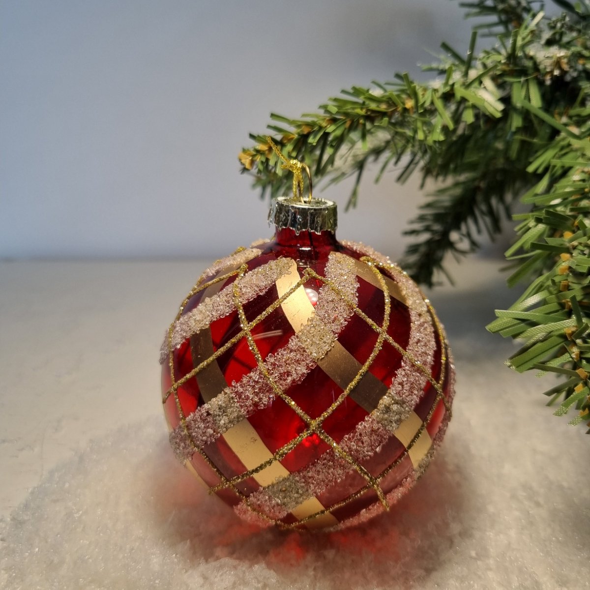 Countryfield Kerstbal Astrid S rood/goud/wit Ø8cm