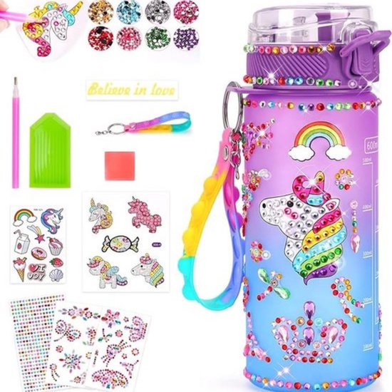 Bouteille d'eau licorne DIY – Décorez votre propre bouteille sans BPA – Kit de bricolage d'autocollants en diamant – Cadeau Perfect pour les Filles de 4 à 12 ans