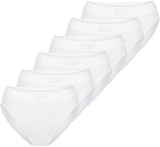 Ensemble de six slips tai blancs Sloggi avec ceinture large.