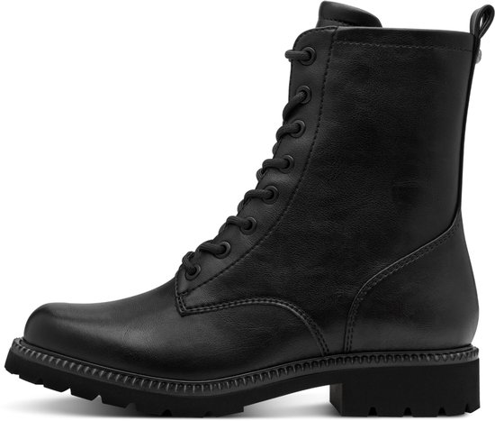 Zwarte Tamaris veterlaars van glad leer met dikke zool.