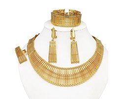 Elegante luxe sieraden set goudkleurig - Ketting - Oorbellen - Armband - Ring