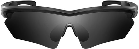 Samengesteld Beeld Van De Mens Die Slim Horloge En Beschermende Eyewear D Dragen Image89064178