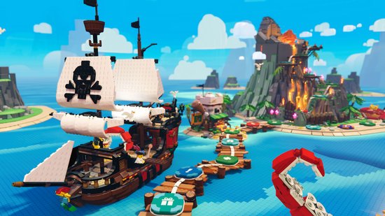Een LEGO-piratenschip met een doodshoofdzeil vaart door helderblauw water, met een tropisch eiland en een pad van ronde platforms.