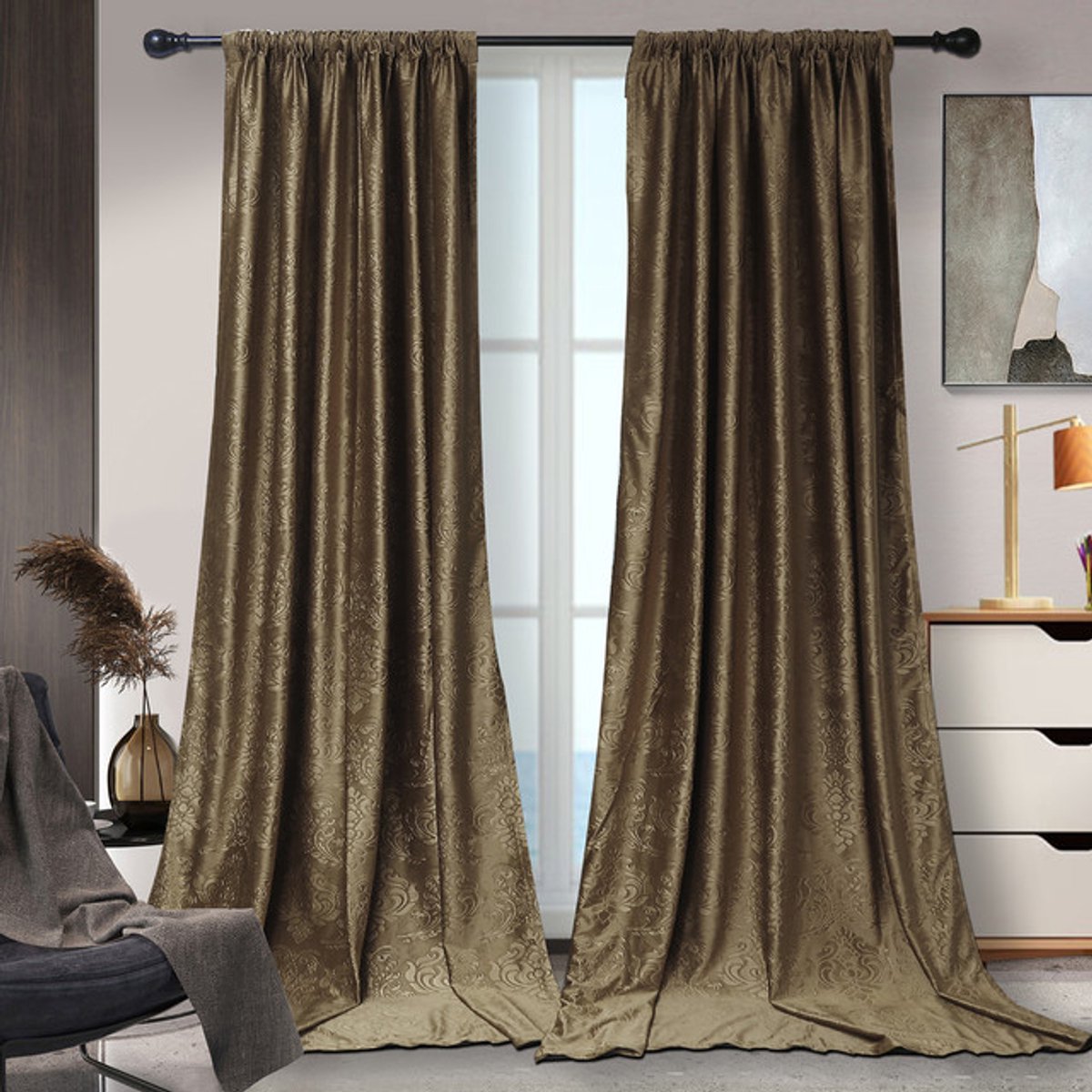 Qelus Fluweel Gordijnen - Verduisterende Gordijnen - Kant en Klaar Gordijn - Moderne Fluweel Gordijnen in Prachtige Kleuren - Geschikt Voor Woonkamer en Slaapkamer - Perfecte Verduistering - B 132 x H 213cm - Bruin