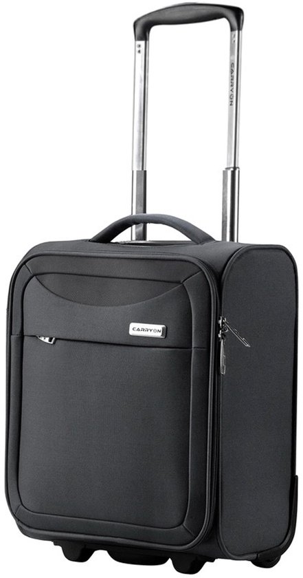 Zwarte "CarryOn" koffer met uitschuifbaar handvat en wieltjes.