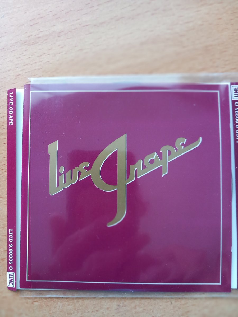 LIVE GRAPE
