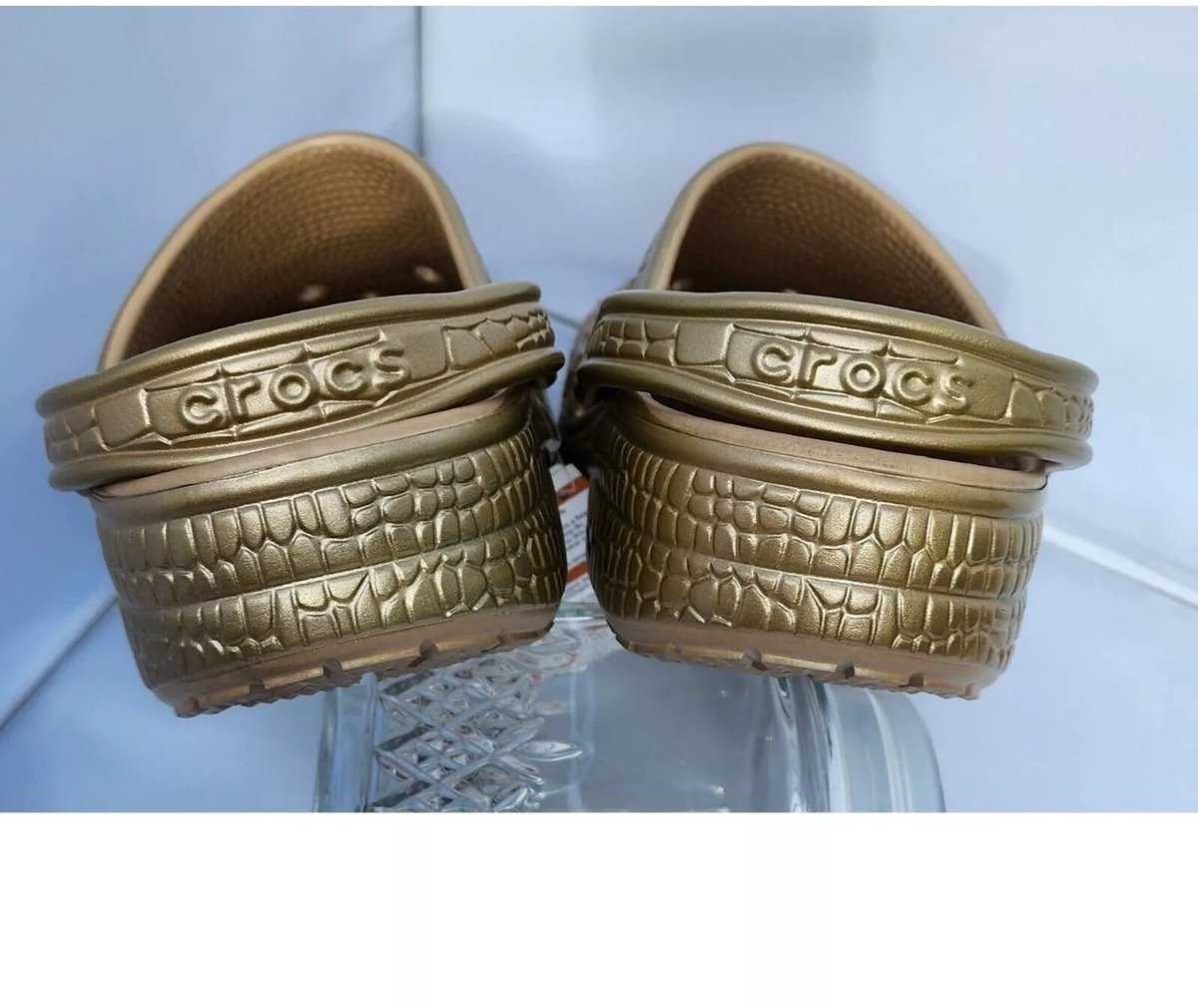Crocs Classic Croc Day - Limited Edition Clog Goud - Maat 42 