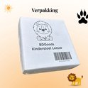 Verpakking van de BDGoods Kinderstoel Leeuw. De doos is wit met een tekening van een leeuw en tekst.