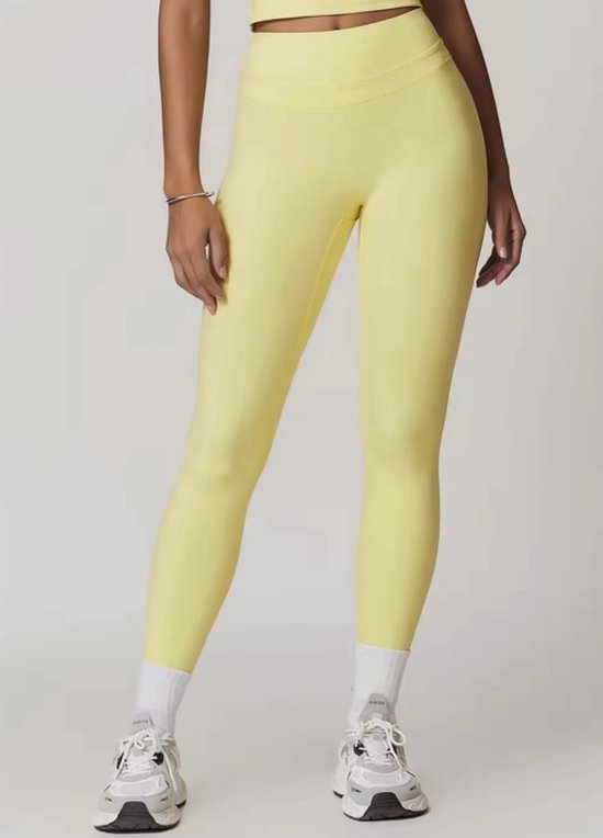 Set de sport Eclipse – Taille M – Jaune – Ensemble de sport 3 pièces avec soutien-gorge, haut à manches courtes et legging taille haute – Yellow – Sans coutures et résistant aux squats