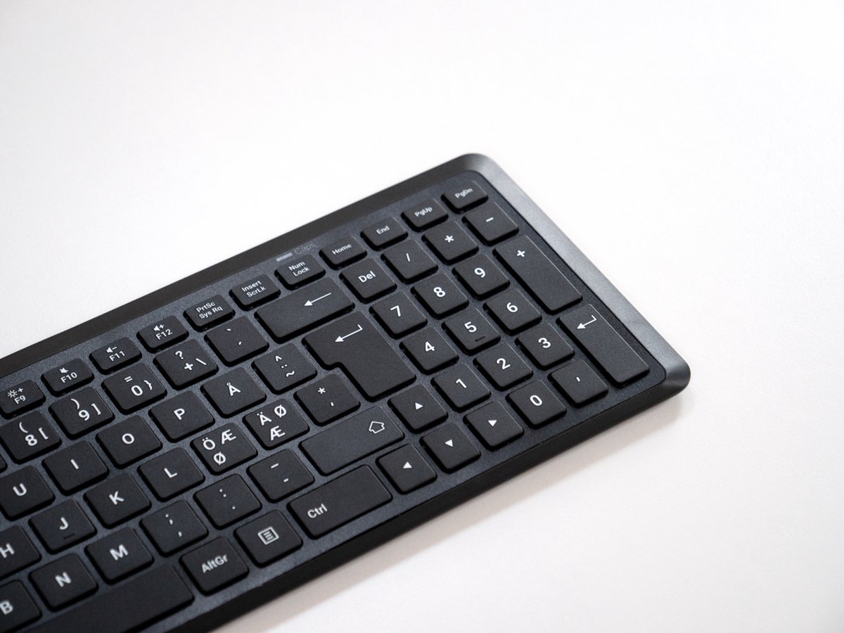 Mousetrapper Type Midi compact toetsenbord - QWERTY (US) - Draadloos & Bedraad