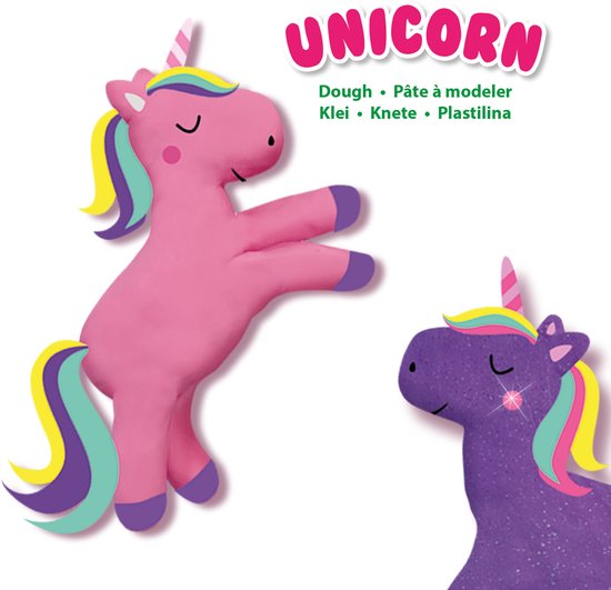 Een roze eenhoorn in de lucht en een glitterpaarse eenhoorn. Tekst 'Unicorn Dough'.