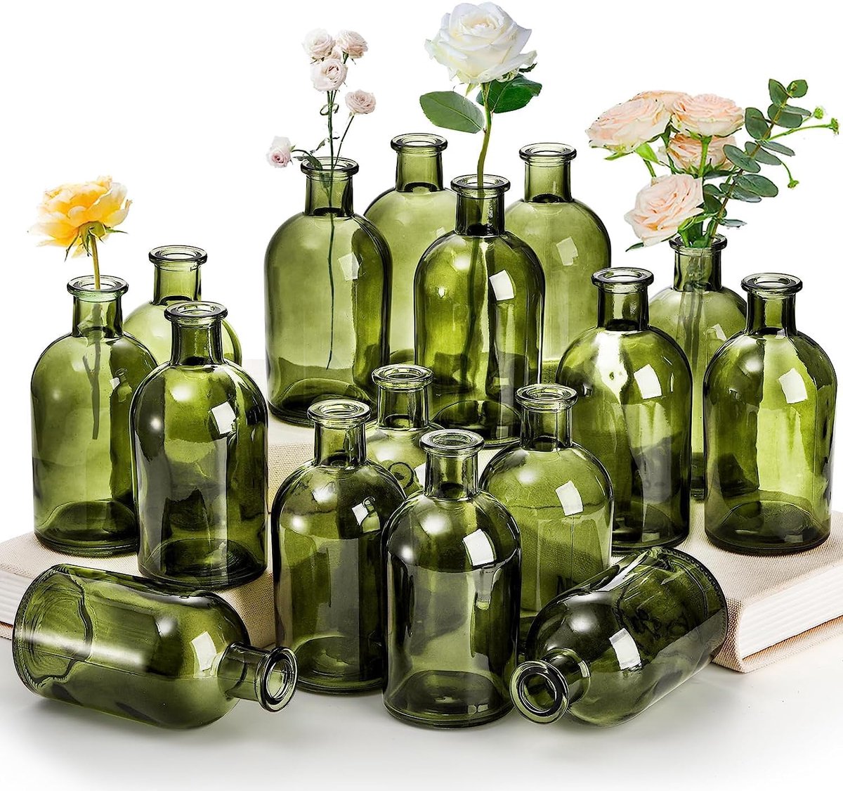 Famanu - 16 Stuks Kleine levende knopvazen 250 ml groen glas kleine vaas decoratieve flessen kleine vintage bloemfles middelpunt voor bruiloft receptie woondecoratie kantoor vintage look