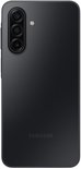 Zwarte Samsung Galaxy A17 5G smartphone met drievoudige camera, gezien van achteren.