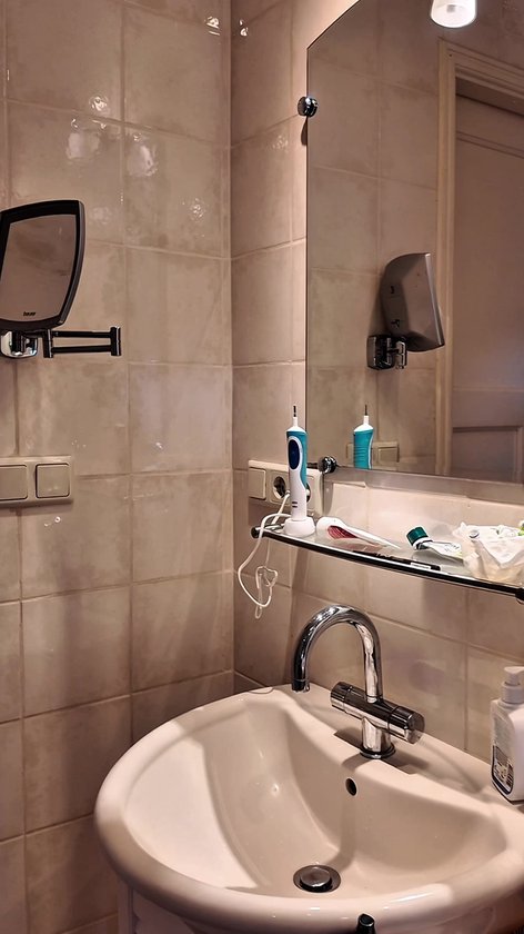 DODAMOUR 2 packs tandenborstelhouder wandmontage, elektrische tandenborstel opslag organizer standaard rek, zelfklevende tandenborstel hanger voor douche (zwart